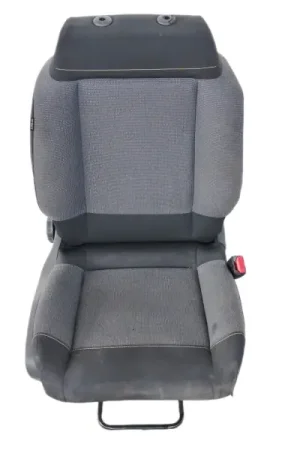 ASIENTO DELANTERO DERECHO Marca Reconocida