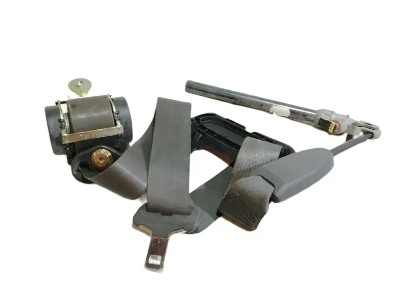 CINTURON SEGURIDAD DELANTERO DERECHO 804889XX Súper Precio