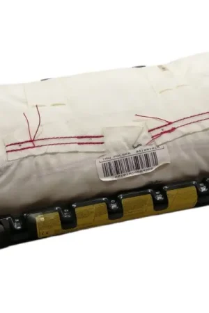 AIRBAG DELANTERO DERECHO 84530A6000 845303X000 A684591010 / 34122139B Precio Económico
