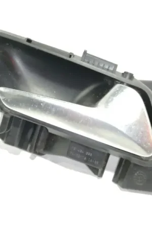 Nuevo Modelo MANETA INTERIOR DELANTERA DERECHA 13484998 A006AB01