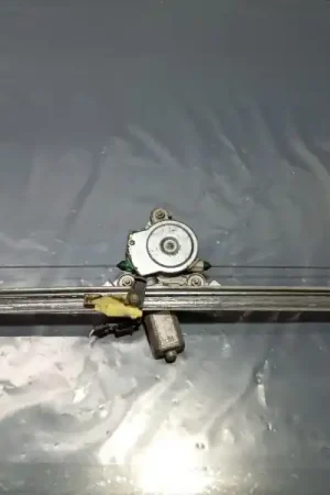 Artesanal ELEVALUNAS DELANTERO IZQUIERDO 7700311820
