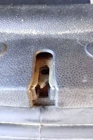 Auténtico CERRADURA MALETERO / PORTON