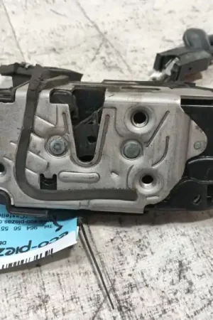 CERRADURA PUERTA DELANTERA IZQUIERDA 5K1837015J Descuento