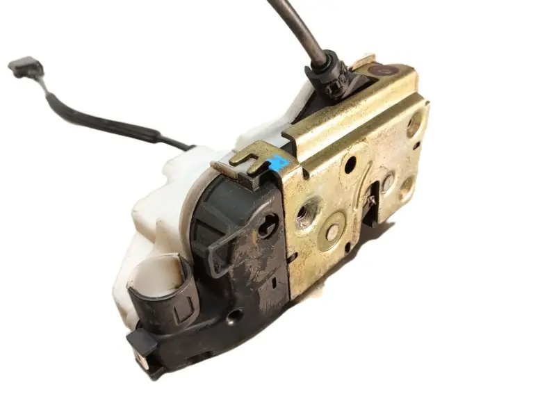 CERRADURA PUERTA DELANTERA DERECHA Stock Limitado