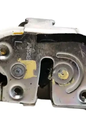 CERRADURA PUERTA TRASERA IZQUIERDA 5745A093 Promoción