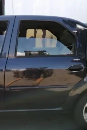 Directo De Fábrica PUERTA TRASERA IZQUIERDA