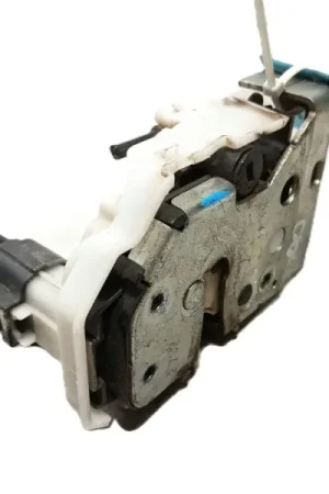 CERRADURA PUERTA DELANTERA DERECHA 51983944 519839440 Nuevo Modelo