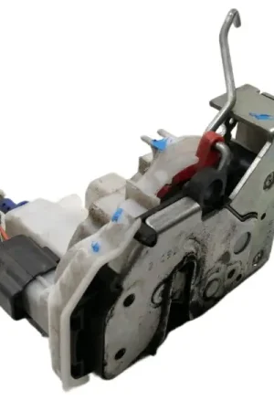CERRADURA PUERTA DELANTERA DERECHA X12E106D0 Alta Calidad