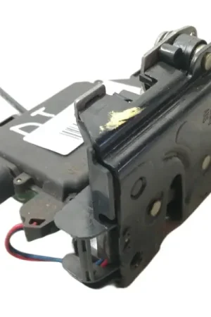CERRADURA PUERTA DELANTERA IZQUIERDA 15QC3B1837015Q C3B1837015Q 117674103 Más Vendido