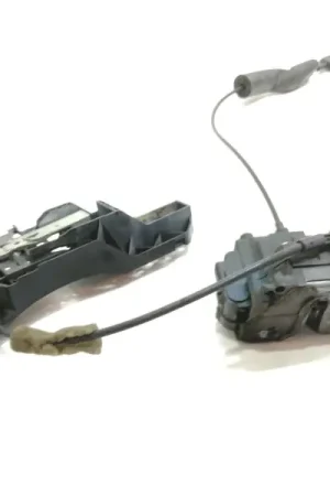 CERRADURA PUERTA DELANTERA DERECHA 80606004R Marca Reconocida