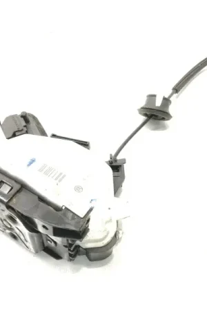 CERRADURA PUERTA DELANTERA DERECHA 5K1837016 Comprar En Línea