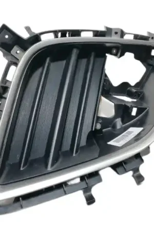 Mejor Precio REJILLA PARAGOLPES DERECHA K3006