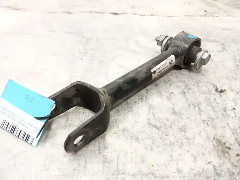 BRAZO SUSPENSION SUPERIOR TRASERO IZQUIERDO 104443100H Súper Precio