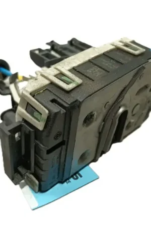 CERRADURA PUERTA DELANTERA DERECHA A1667200435 38400Q10 Envío Inmediato