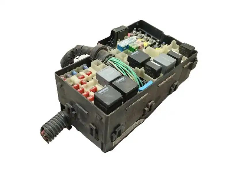 Favorito De Clientes CAJA RELES / FUSIBLES 1223183 3M5T14A142AB