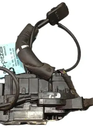 Venta Final CERRADURA PUERTA TRASERA DERECHA 825020033R