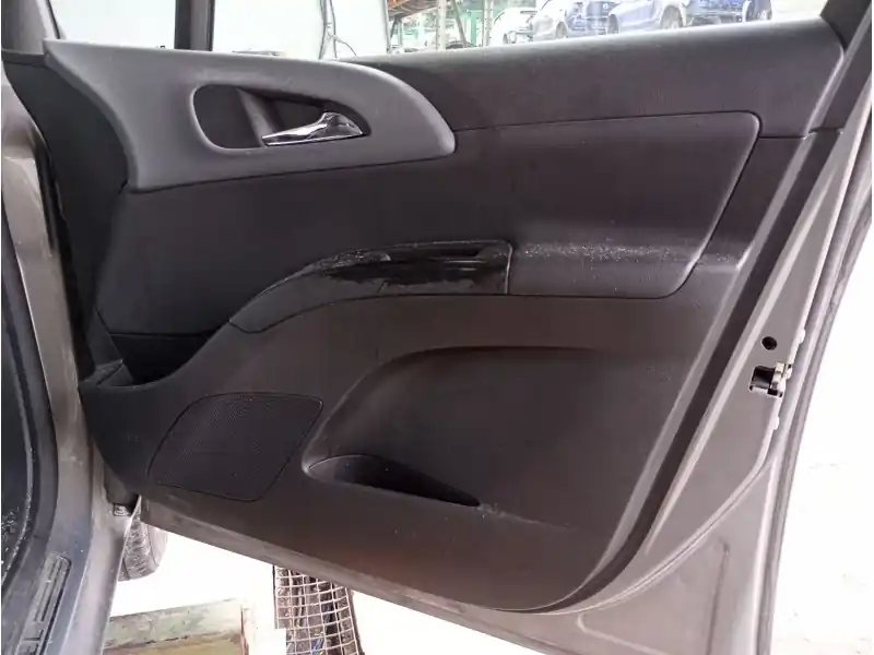 ELEVALUNAS DELANTERO DERECHO Favorito De Clientes