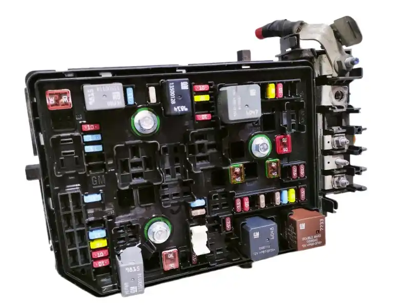 CAJA RELES / FUSIBLES 39040849 DPN15514069 Marca Reconocida