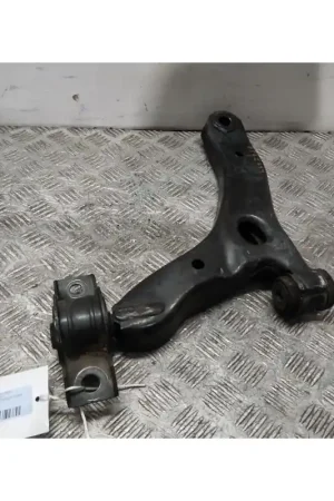 Última Oportunidad BRAZO SUSPENSION INFERIOR DELANTERO IZQUIERDO 2320448