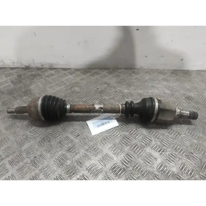 No Te Lo Pierdas TRANSMISION DELANTERA IZQUIERDA 8200198016