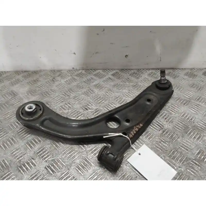 BRAZO SUSPENSION INFERIOR DELANTERO IZQUIERDO 51957401 Stock Limitado