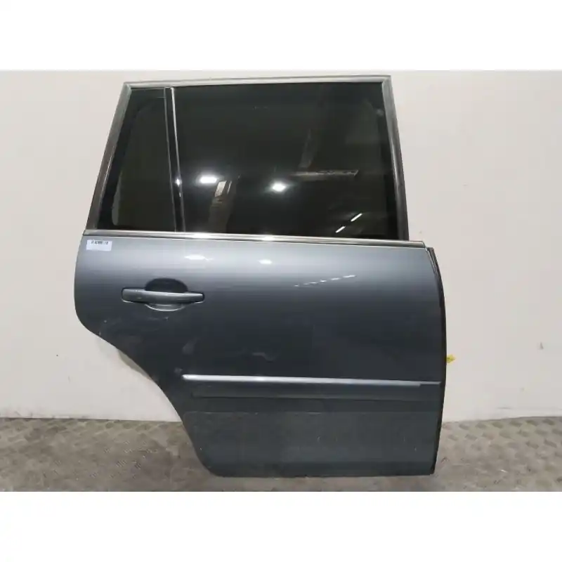 Precio Reducido PUERTA TRASERA DERECHA 9008P6