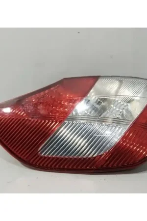 PILOTO TRASERO IZQUIERDO 15911500 Ordenar Ahora Mismo