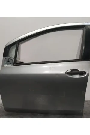 PUERTA DELANTERA IZQUIERDA 670020D170 Auténtico