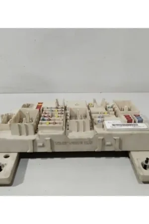 Última Versión CAJA RELES / FUSIBLES 97RA000001