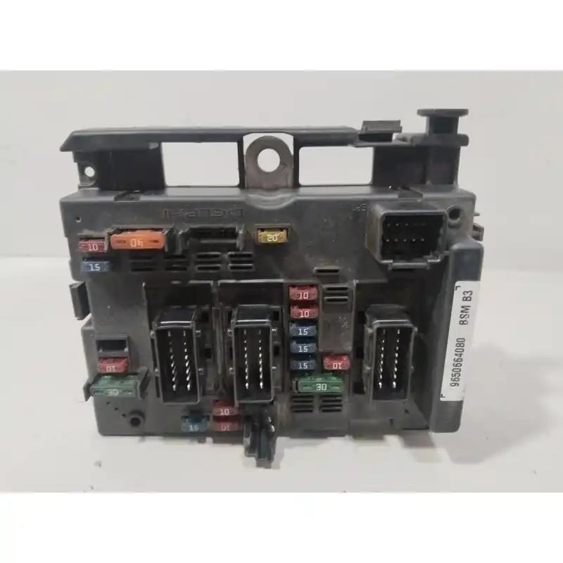 Bestseller CAJA RELES / FUSIBLES 9650664080