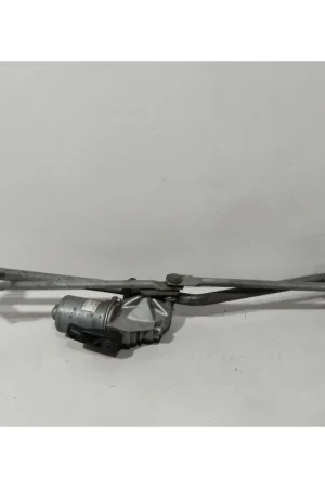 Liquidación MOTOR LIMPIA DELANTERO 9108200400