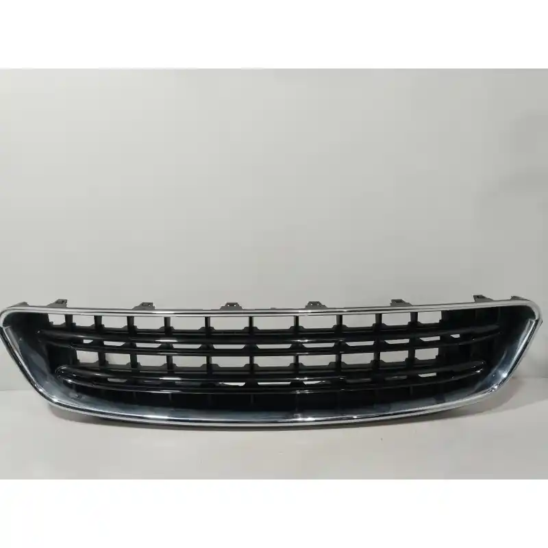 REJILLA DELANTERA 51139812889 51139812888 Stock Limitado
