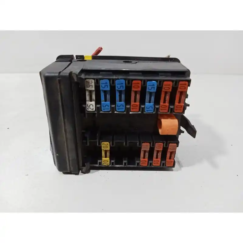 Venta Final CAJA RELES / FUSIBLES PA66B2013