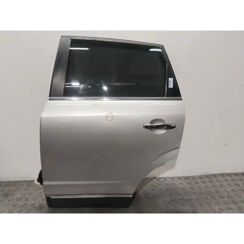 Moderno PUERTA TRASERA IZQUIERDA 4814110 PLATA