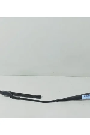 BRAZO LIMPIA DELANTERO DERECHO 6J1955410 Ocasión Especial