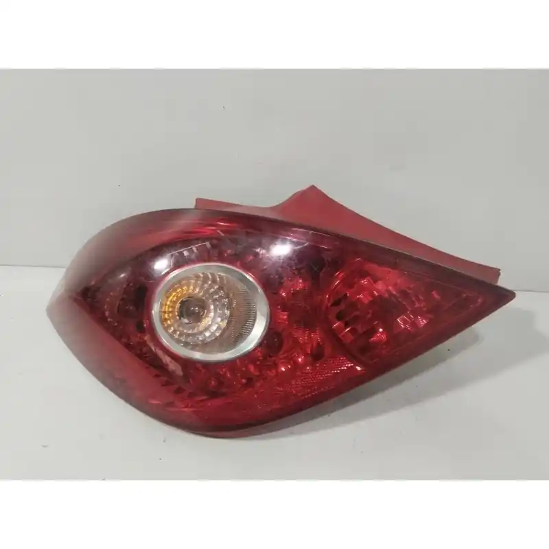 Imprescindible (Must-Have) PILOTO TRASERO IZQUIERDO 13186350