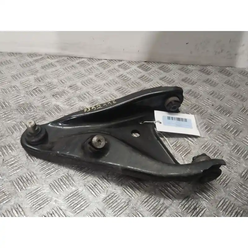 BRAZO SUSPENSION INFERIOR DELANTERO IZQUIERDO 545019811R Liquidación