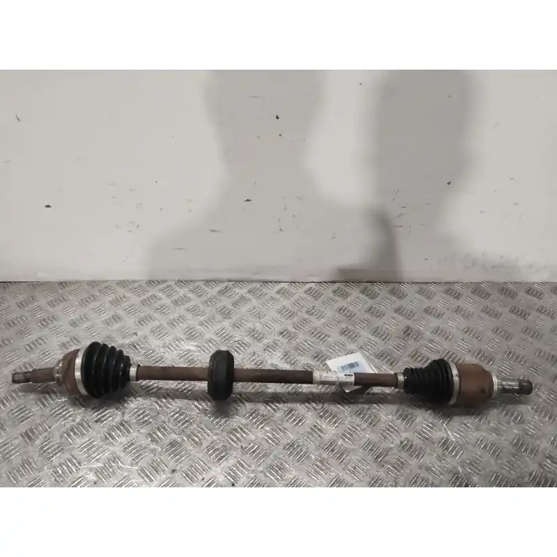 TRANSMISION DELANTERA DERECHA 391007857R Más Vendido