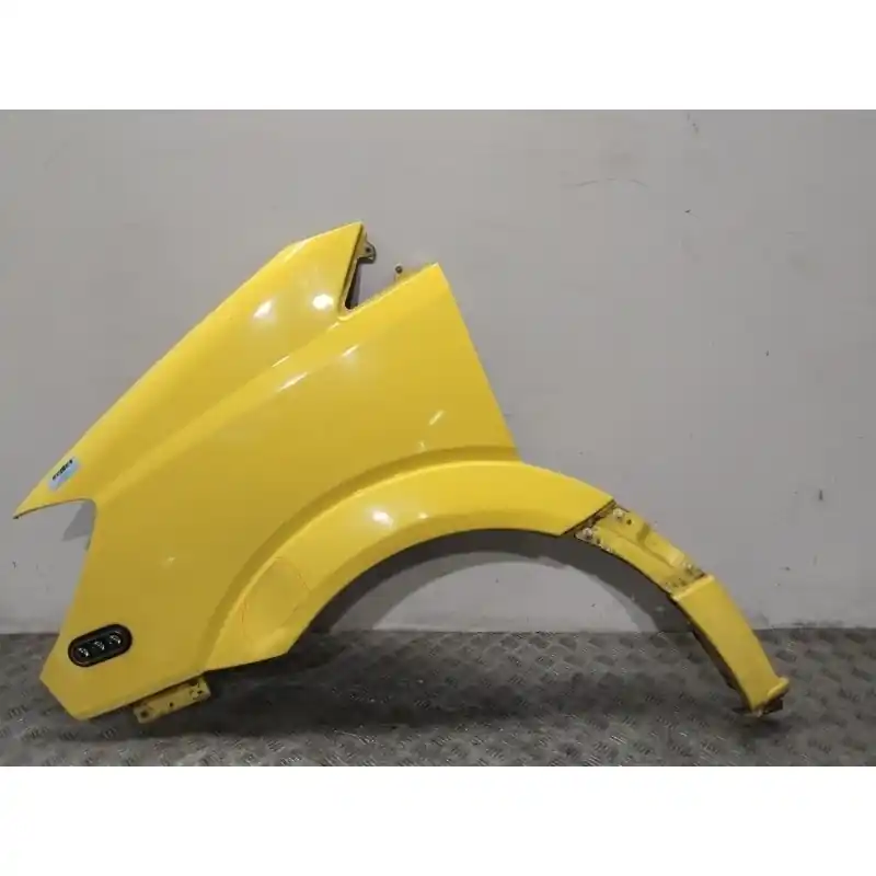 ALETA DELANTERA IZQUIERDA A9066377719 Marca Reconocida