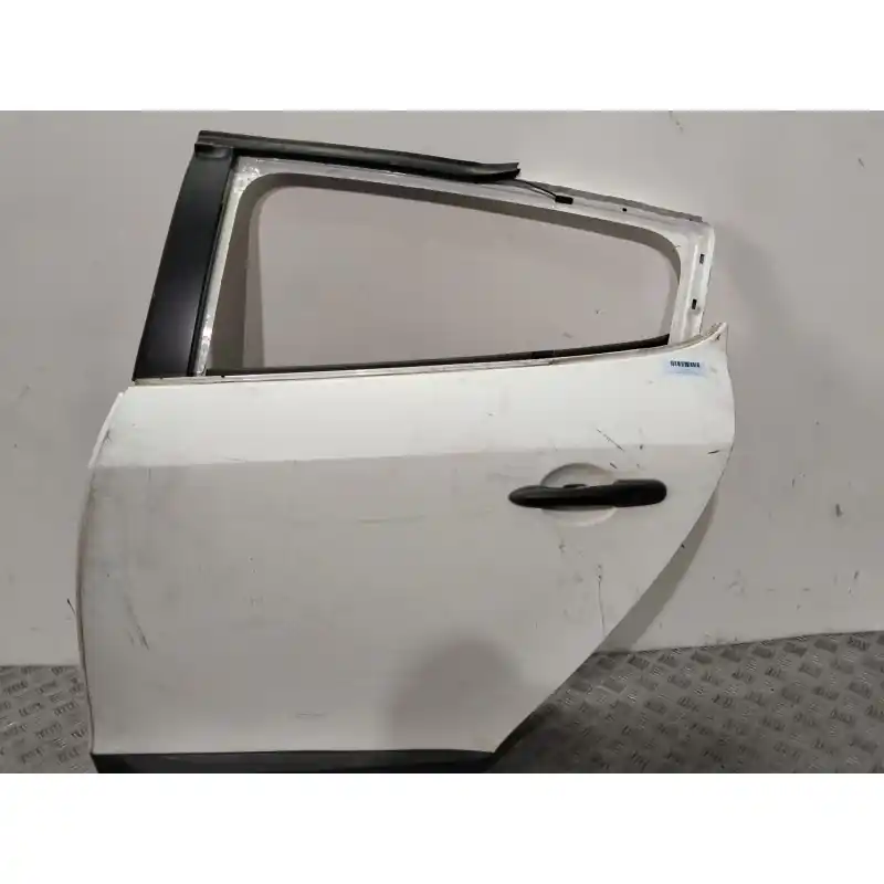 PUERTA TRASERA IZQUIERDA 821003885R Promoción Exclusiva