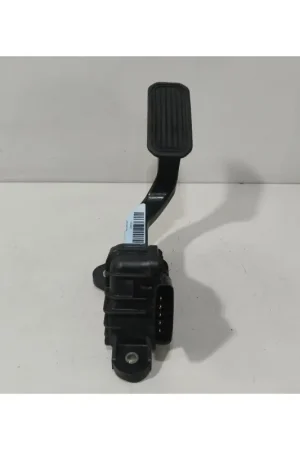 Venta Final PEDAL ACELERADOR 7812047050