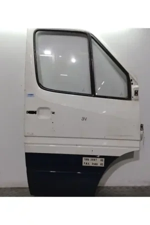 PUERTA DELANTERA DERECHA A9017200405 BLANCO Promoción Exclusiva