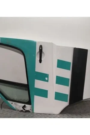 Directo De Fábrica PUERTA DELANTERA IZQUIERDA A9067200005