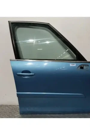 Venta Final PUERTA DELANTERA DERECHA 9004Y0