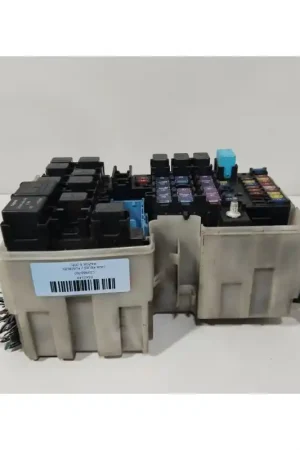 Alta Calidad CAJA RELES / FUSIBLES C23566760