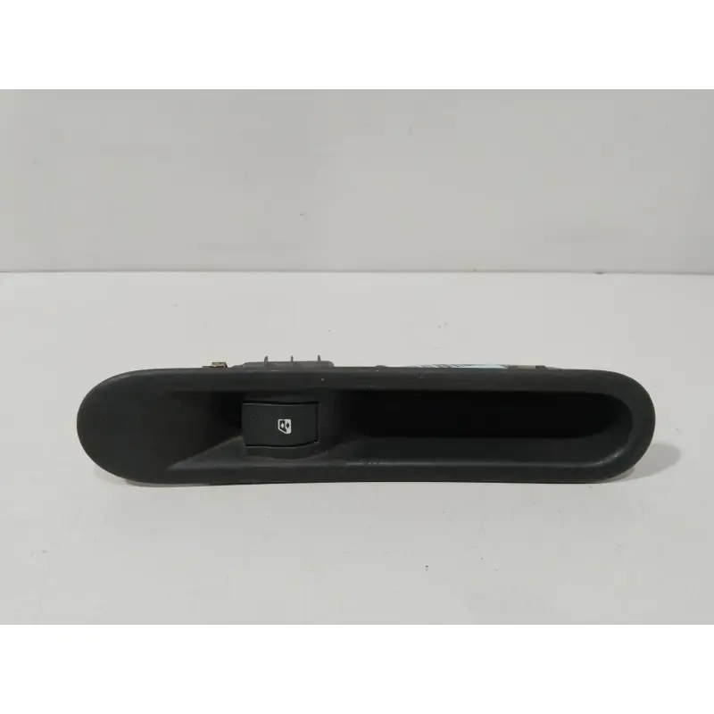 Precio Bajo MANDO ELEVALUNAS TRASERO DERECHO 8200220507