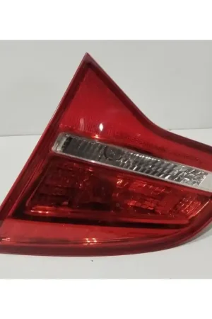 PILOTO TRASERO DERECHO INTERIOR 21620201 Precio De Oferta