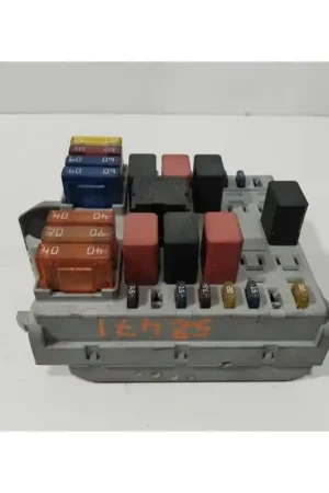CAJA RELES / FUSIBLES 46760542 Devolución Gratuita