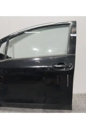 Precio Económico PUERTA DELANTERA IZQUIERDA 670020D170