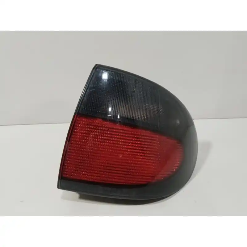 PILOTO TRASERO DERECHO 7701042629 Oferta